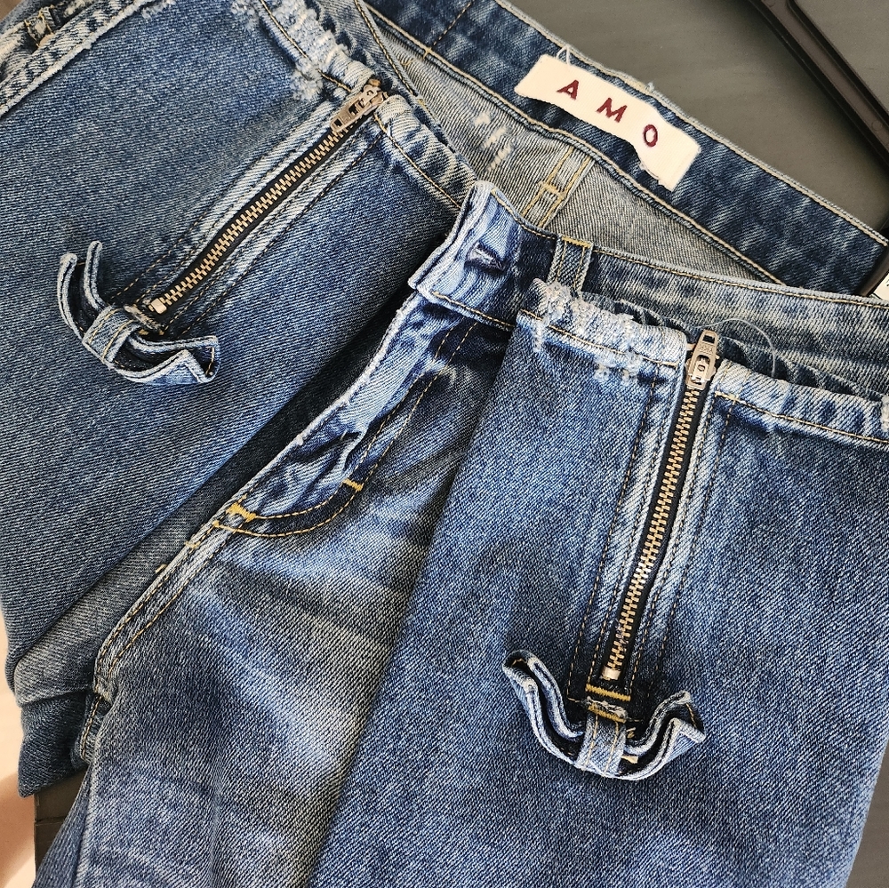 AMO jeans